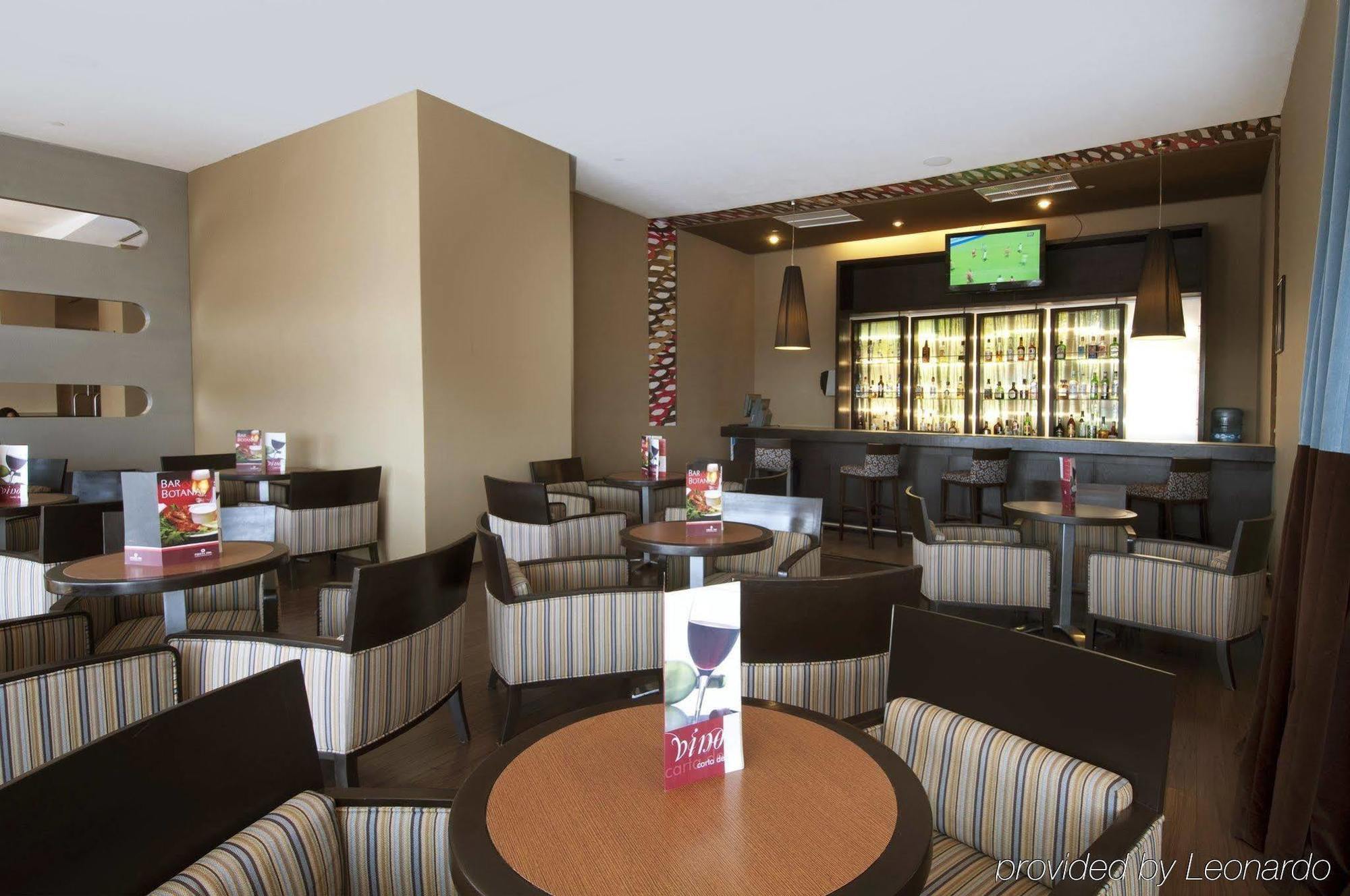 Fiesta Inn Express ولاية دورانغو المطعم الصورة